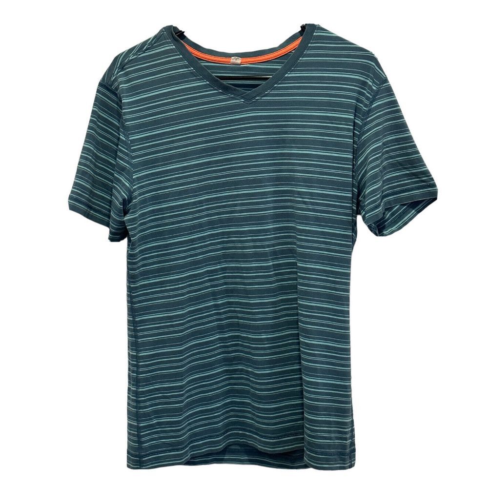 Lululemon Men's T-Shirt Blue Striped V-Neck Short Sleeve Size Medium euc